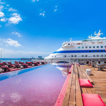 Hotel Pestana Cr7 Funchal (Adults Only) Esterno foto