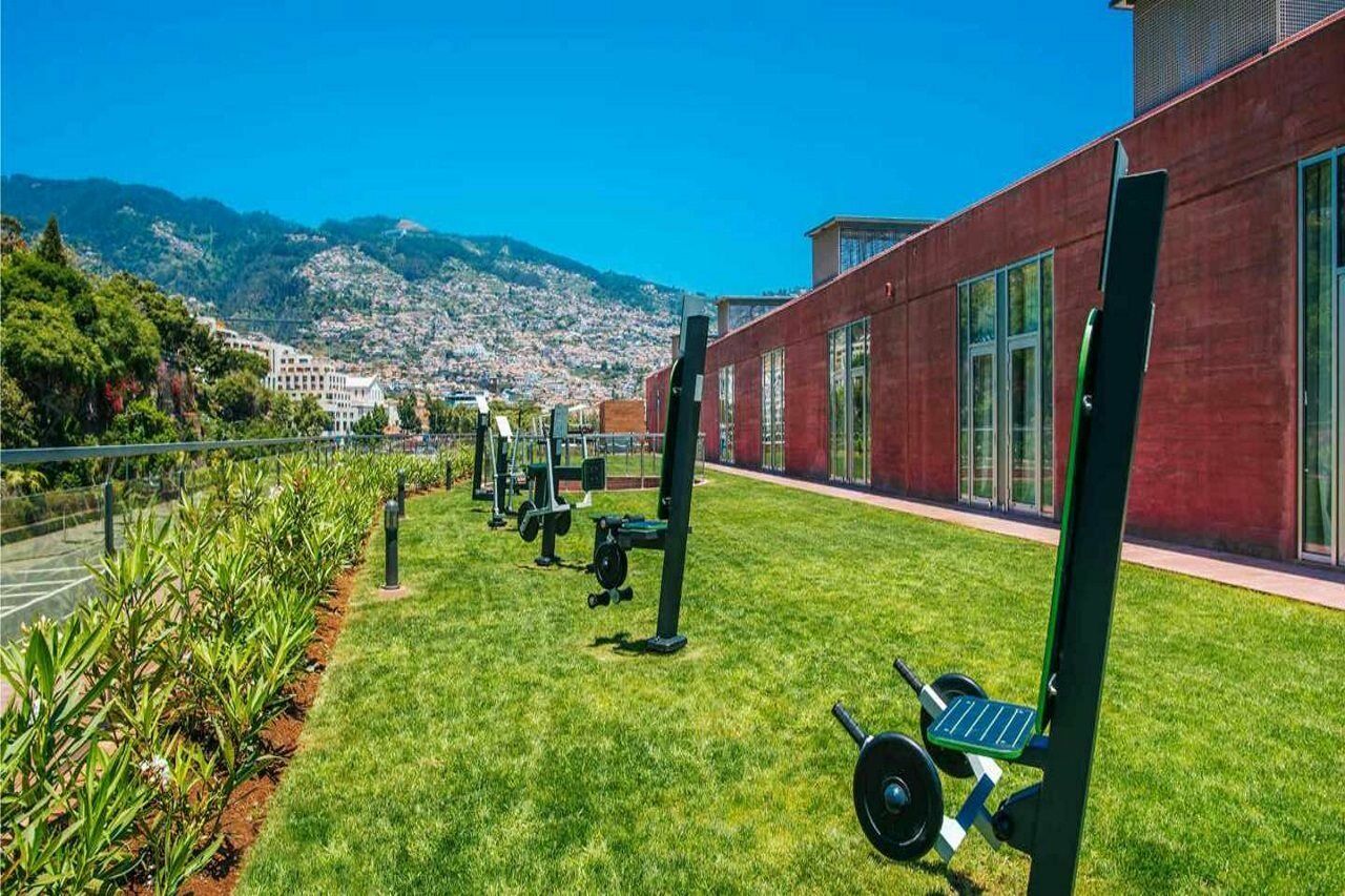Hotel Pestana Cr7 Funchal (Adults Only) Esterno foto